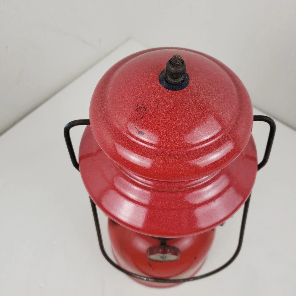 Coleman 200A Red Gas Lantern Single Mantle Original Pyrex Globe USA 11/57